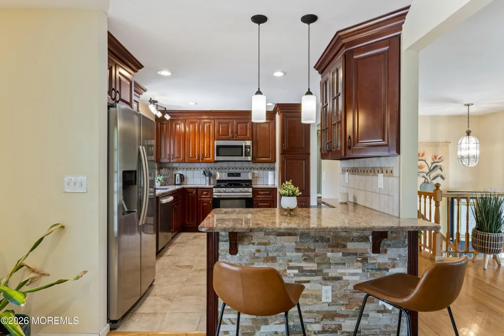 5 Yale Court East Brunswick, NJ 08816