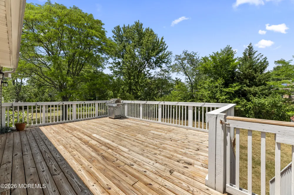5 Yale Court East Brunswick, NJ 08816
