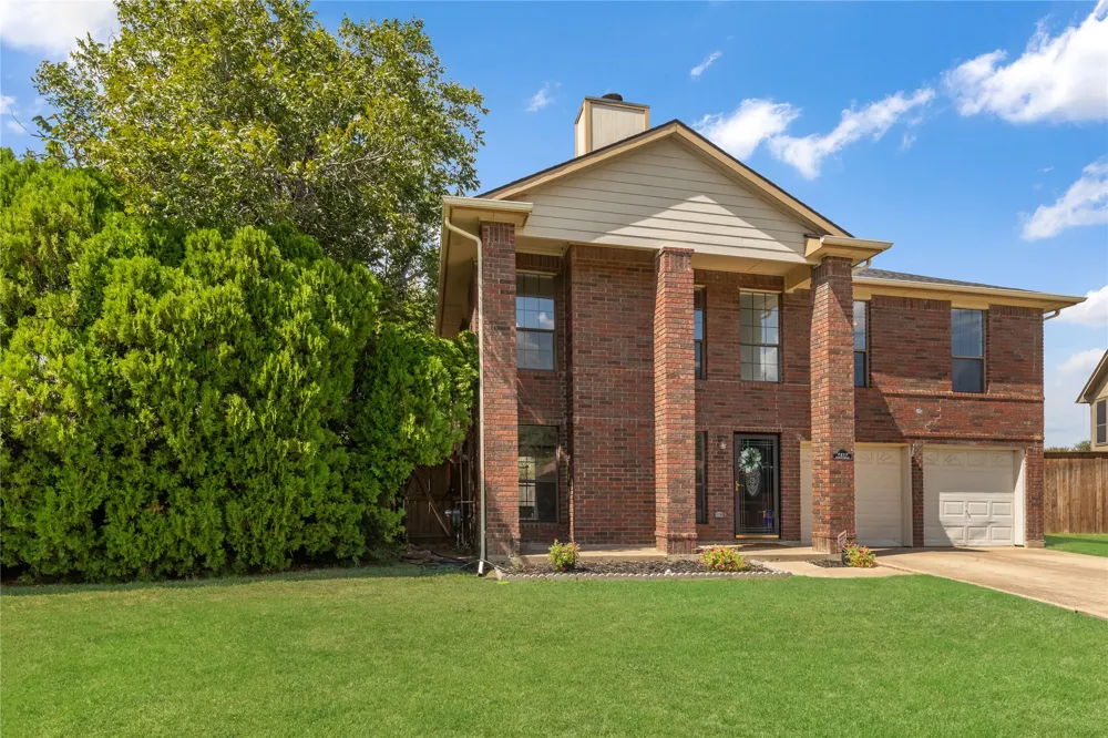 7217 Mccoy Drive Watauga, TX 76148