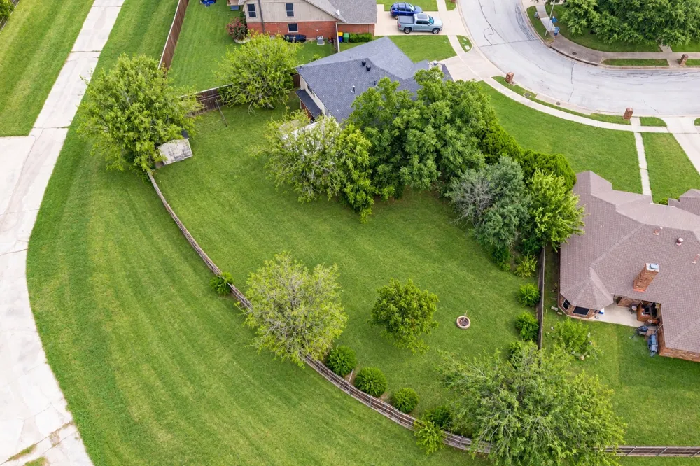 7217 Mccoy Drive Watauga, TX 76148