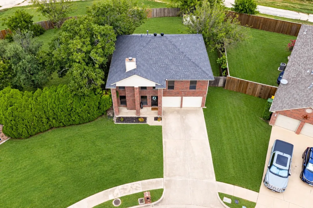 7217 Mccoy Drive Watauga, TX 76148
