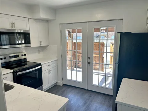 3616 Parkridge Drive #108