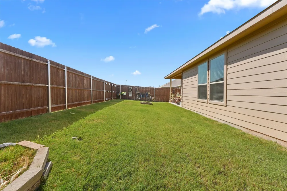 8912 Boulder Oak Boulevard Fort Worth, TX 76131