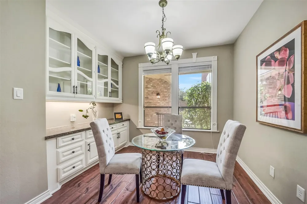9566 Briar Forest Houston, TX 77063