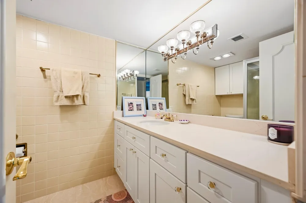 5050 Ambassador Way #201 Houston, TX 77056