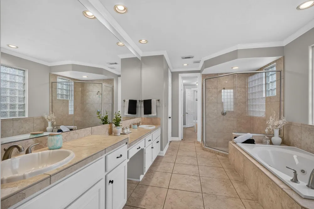 13511 Indigo Lake Houston, TX 77077