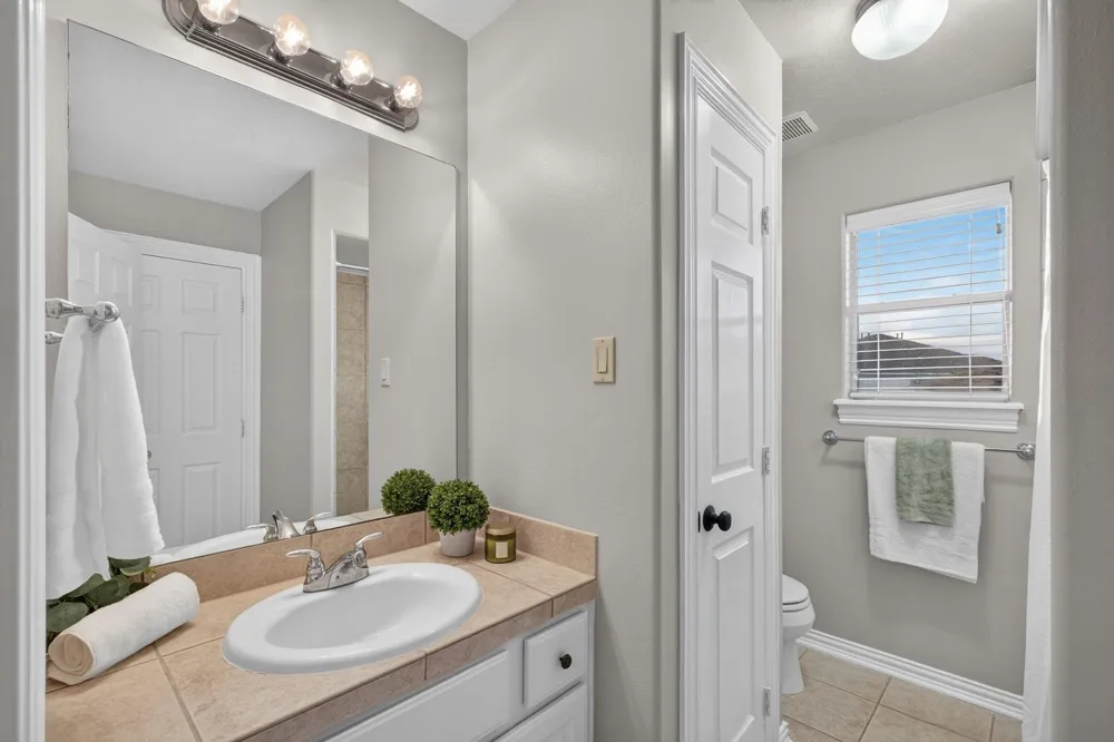 13511 Indigo Lake Houston, TX 77077