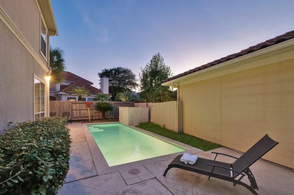 13511 Indigo Lake Houston, TX 77077