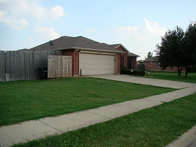 213 Westminister Forney, TX 75126
