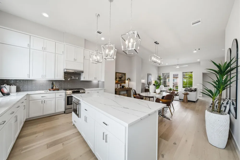 1715 Bologna Lane Houston, TX 77055