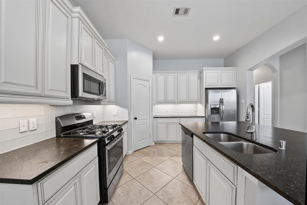 8922 Pinenut Drive Cypress, TX 77433