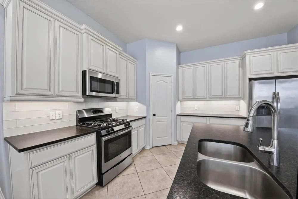 8922 Pinenut Drive Cypress, TX 77433