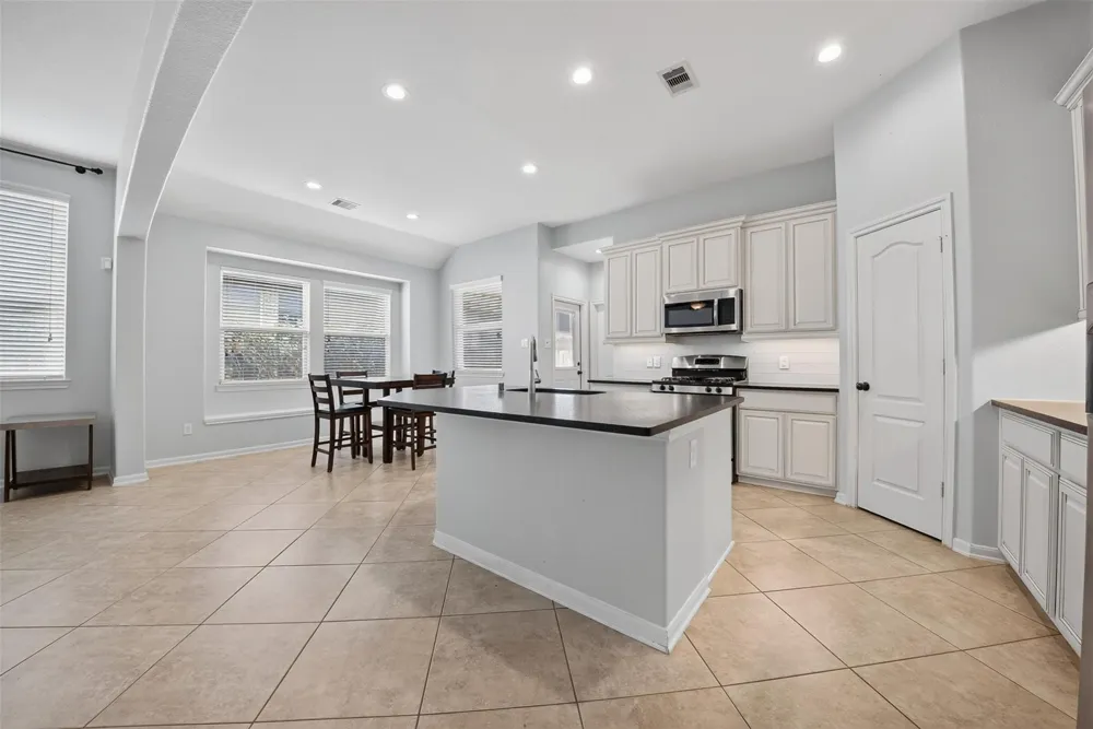 8922 Pinenut Drive Cypress, TX 77433