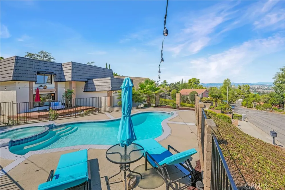 20512 Starshine Walnut, CA 91789