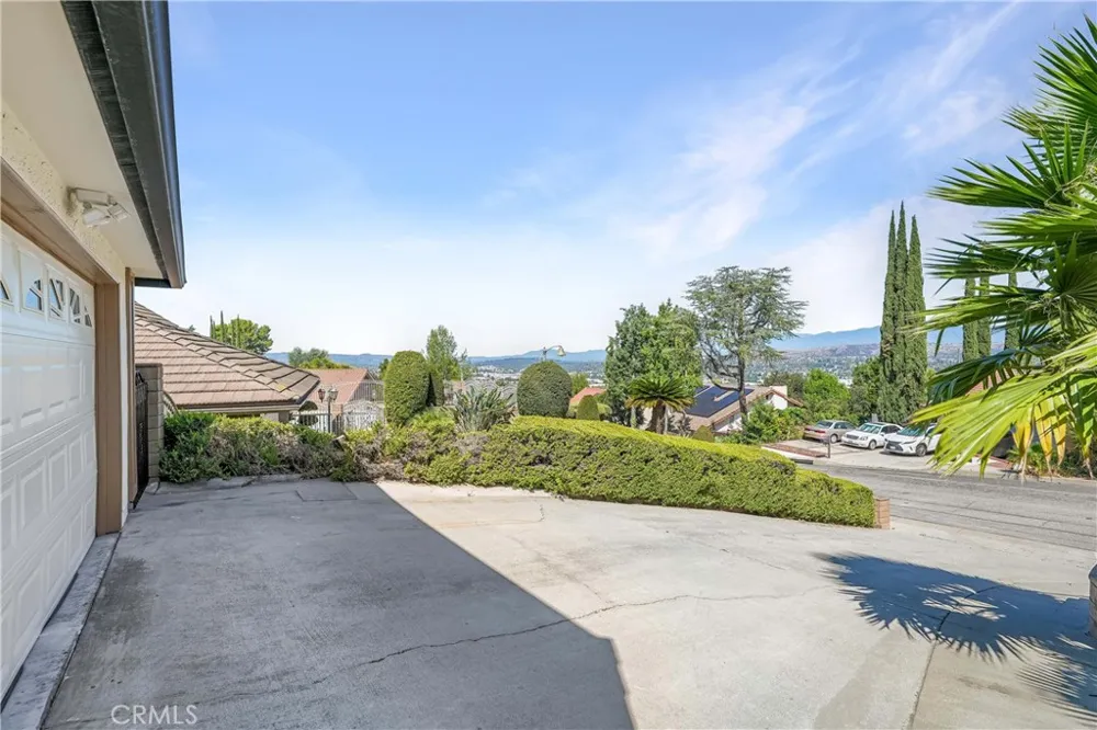 20512 Starshine Walnut, CA 91789
