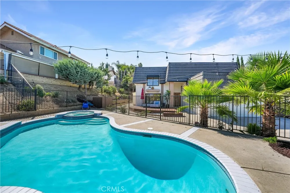 20512 Starshine Walnut, CA 91789