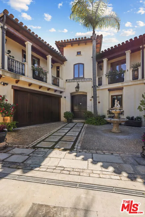 1617 Tower Grove Drive Los Angeles, CA 90210