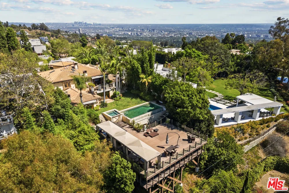 1617 Tower Grove Drive Los Angeles, CA 90210
