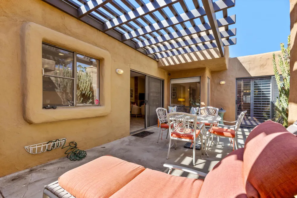 4890 Winners Circle #B Palm Springs, CA 92264