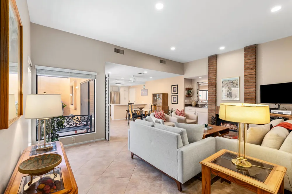 4890 Winners Circle #B Palm Springs, CA 92264