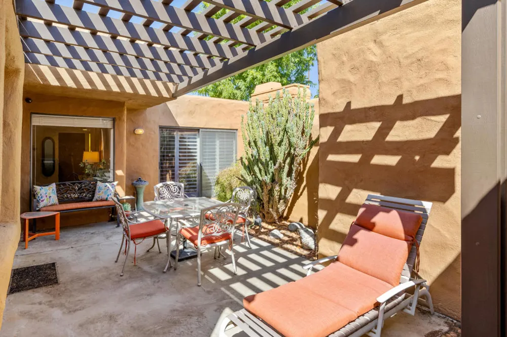 4890 Winners Circle #B Palm Springs, CA 92264