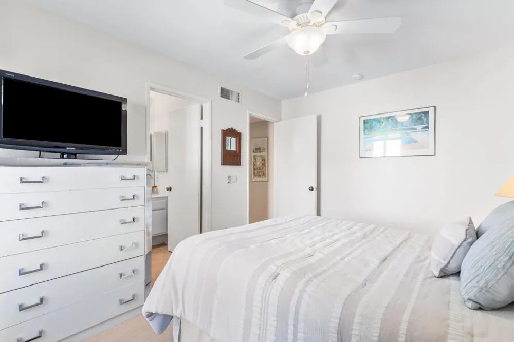 4890 Winners Circle #B Palm Springs, CA 92264
