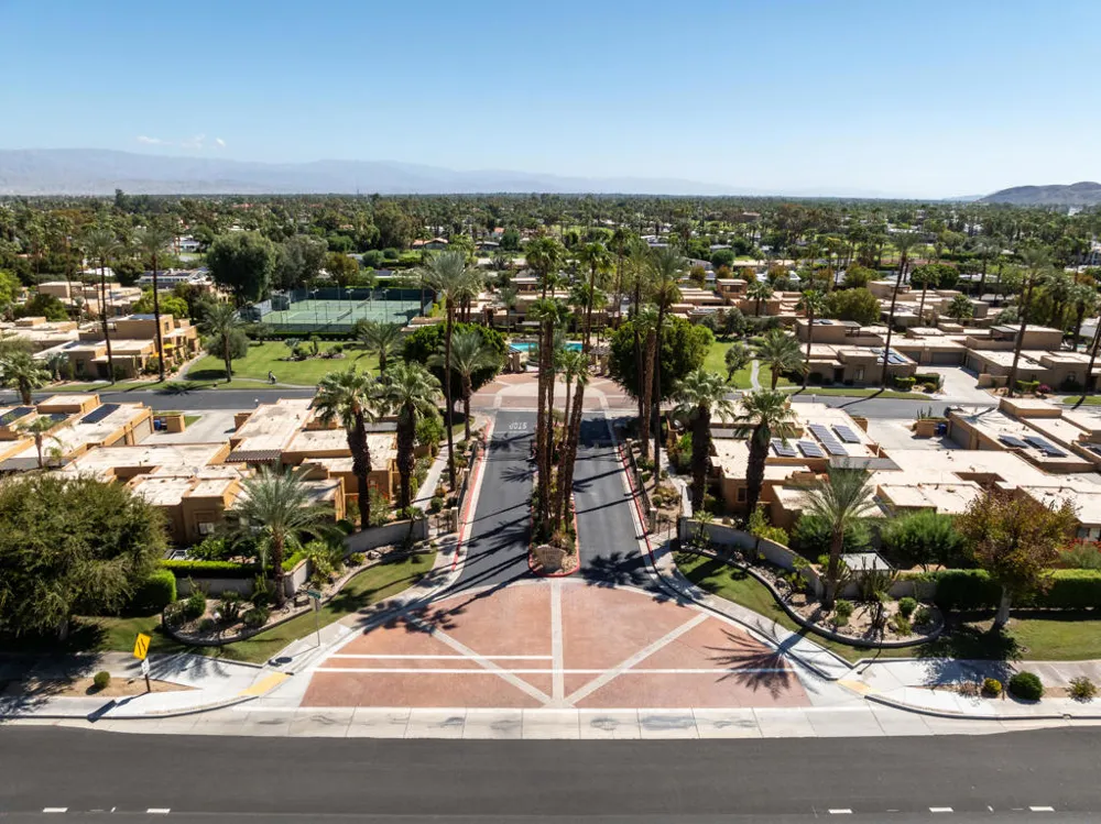 4890 Winners Circle #B Palm Springs, CA 92264
