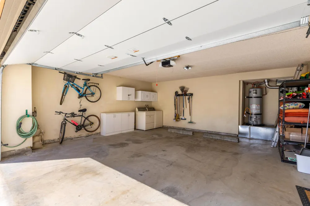 4890 Winners Circle #B Palm Springs, CA 92264