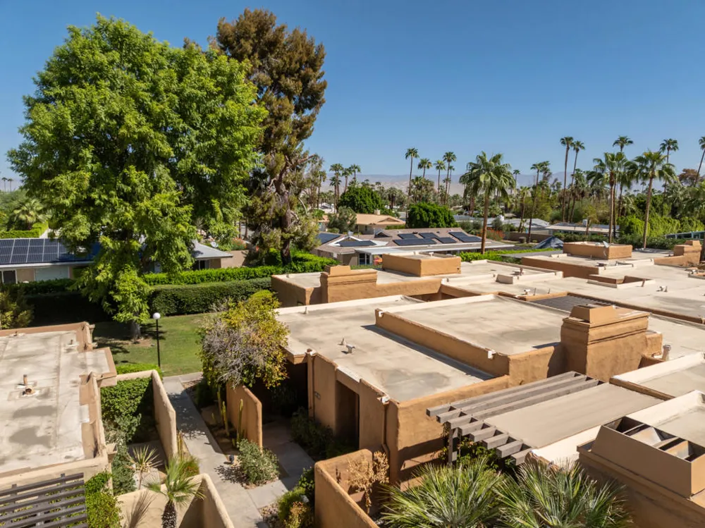 4890 Winners Circle #B Palm Springs, CA 92264