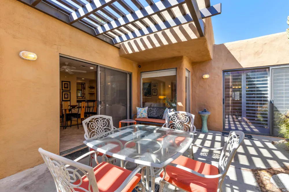 4890 Winners Circle #B Palm Springs, CA 92264