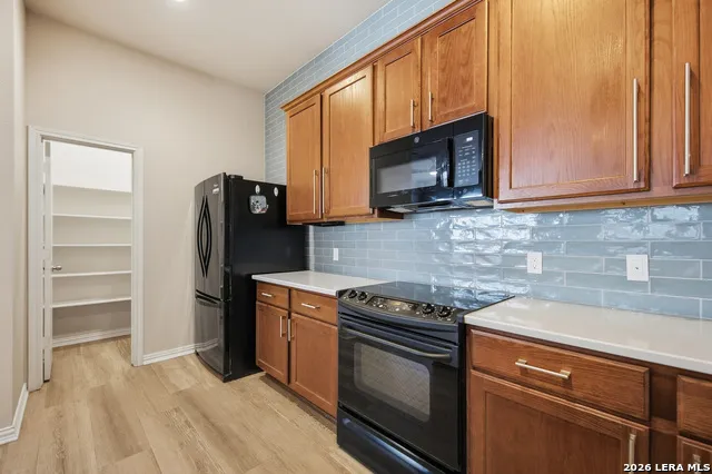 6821 Terra Rye San Antonio, TX 78240