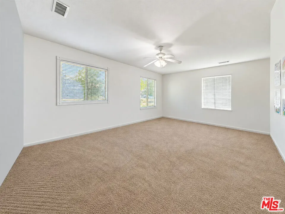 17886 Robusta Drive Riverside, CA 92503