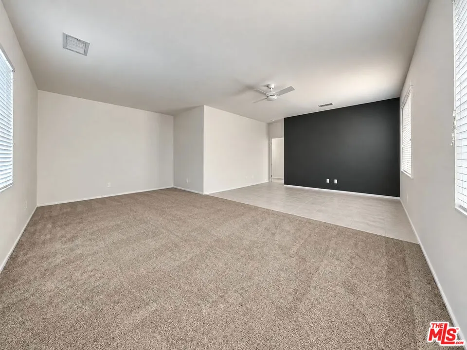 17886 Robusta Drive Riverside, CA 92503