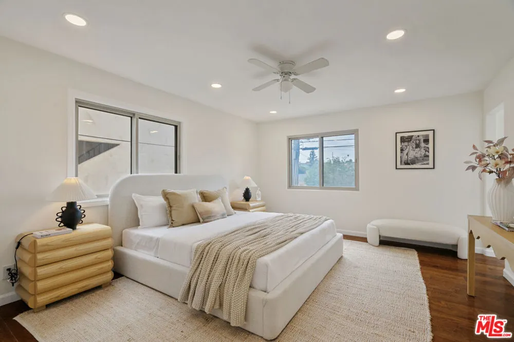 535 E Walnut Avenue #B El Segundo, CA 90245