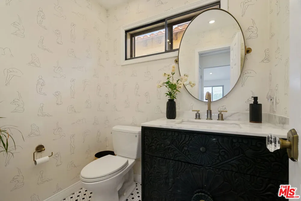 535 E Walnut Avenue #B El Segundo, CA 90245