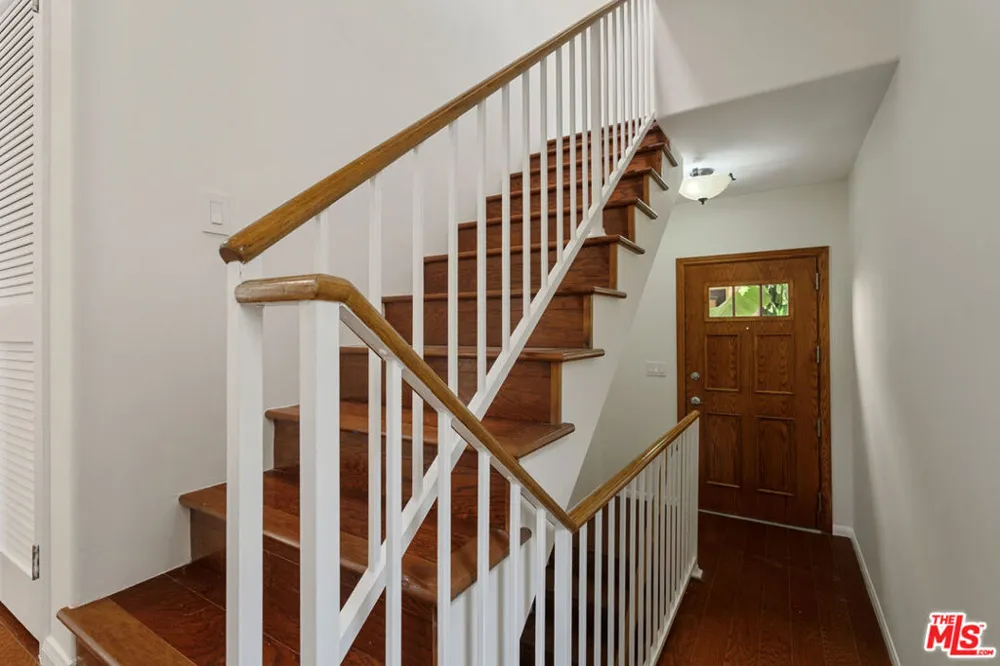 535 E Walnut Avenue #B El Segundo, CA 90245