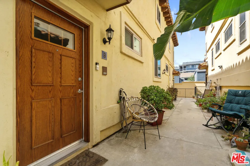 535 E Walnut Avenue #B El Segundo, CA 90245