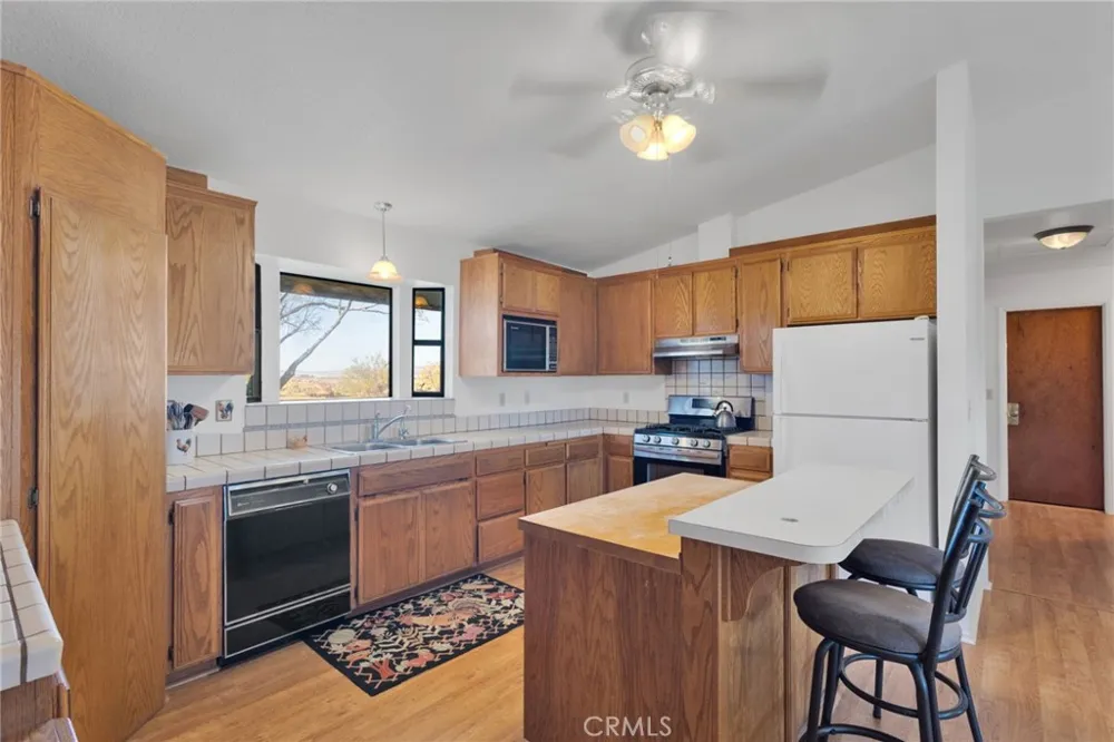 37404 Harvard Road Newberry Springs, CA 92365