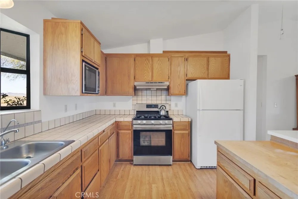 37404 Harvard Road Newberry Springs, CA 92365