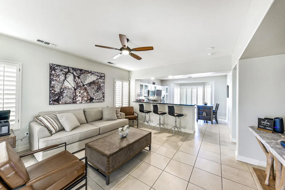 39676 Somerset Avenue Palm Desert, CA 92211