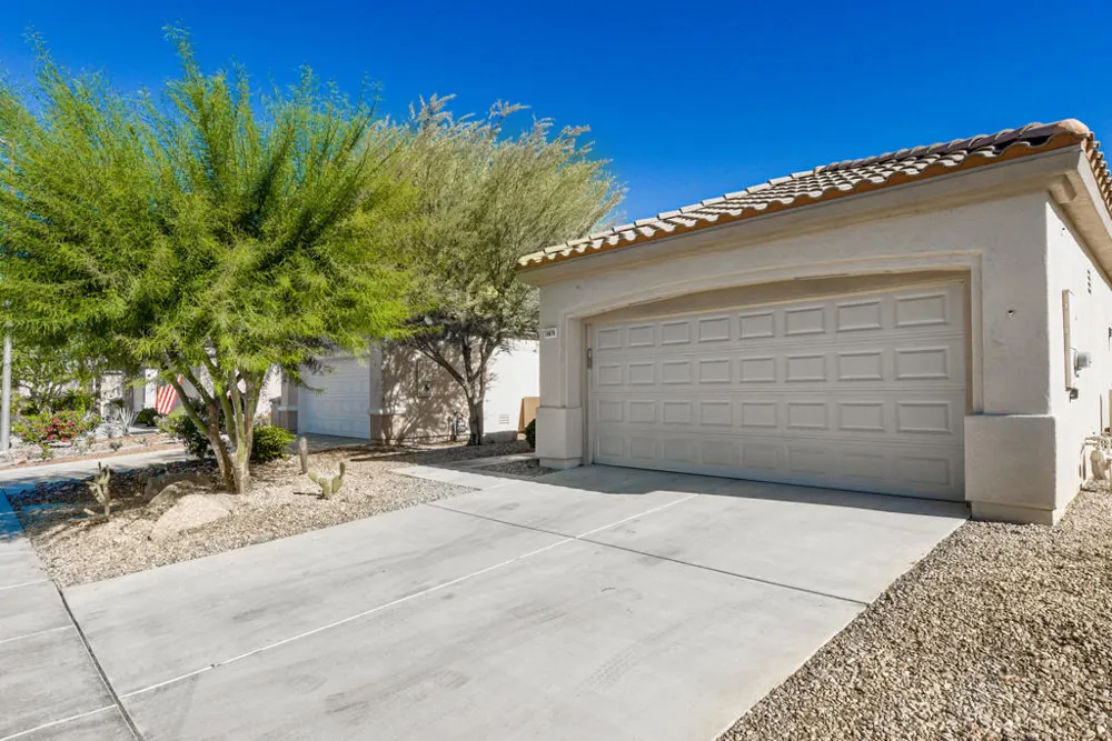 39676 Somerset Avenue Palm Desert, CA 92211