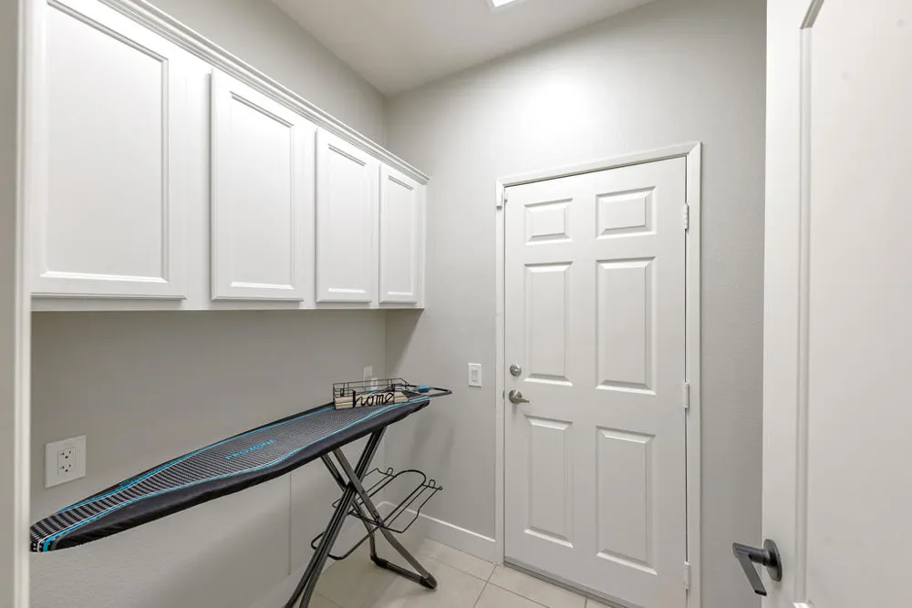 39676 Somerset Avenue Palm Desert, CA 92211