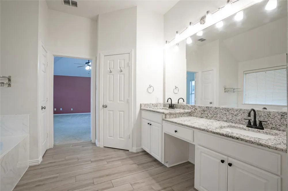 1659 Granite Rapids Drive Frisco, TX 75036