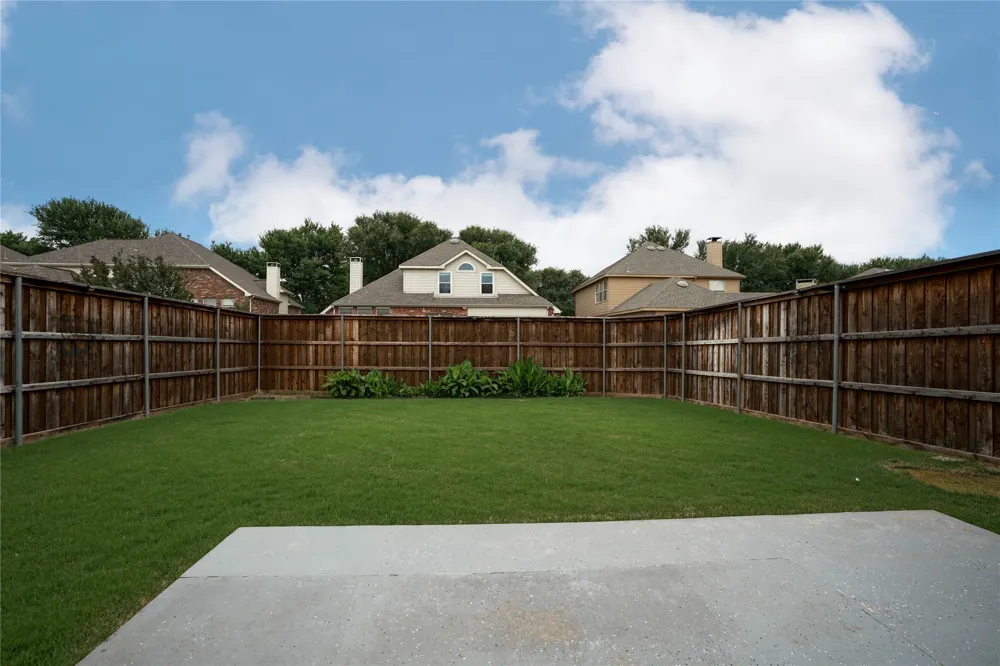 1659 Granite Rapids Drive Frisco, TX 75036