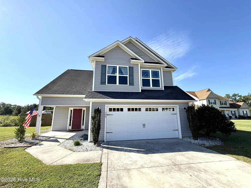 108 Thoroughbred Run Richlands, NC 28574