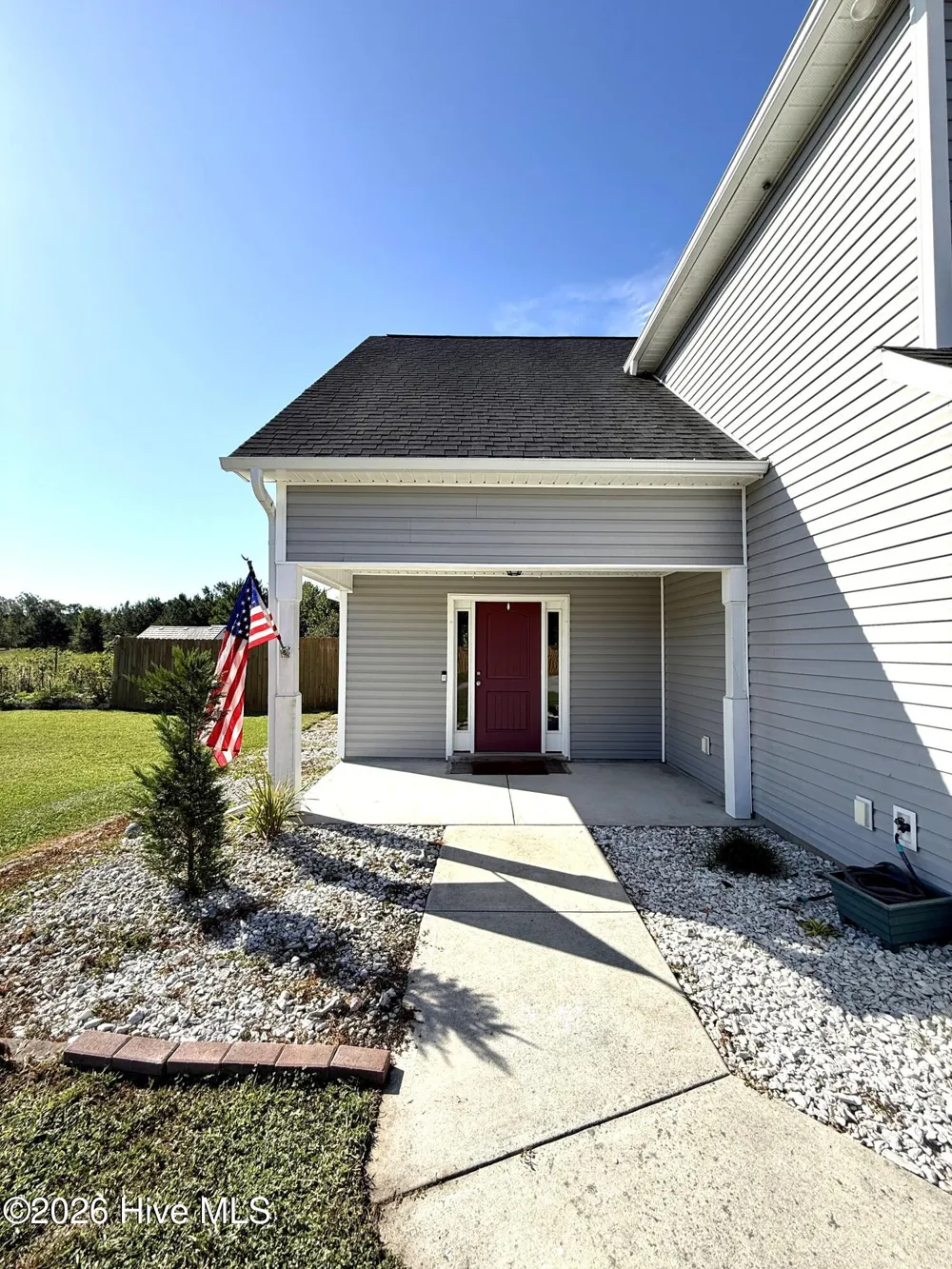 108 Thoroughbred Run Richlands, NC 28574