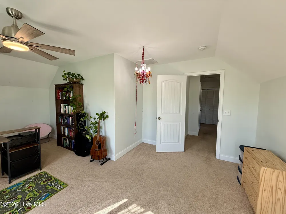108 Thoroughbred Run Richlands, NC 28574