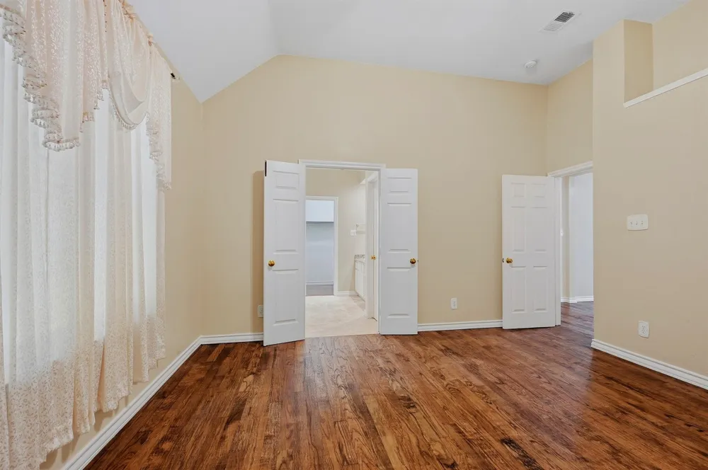 841 Old Orchard Lane Lewisville, TX 75077