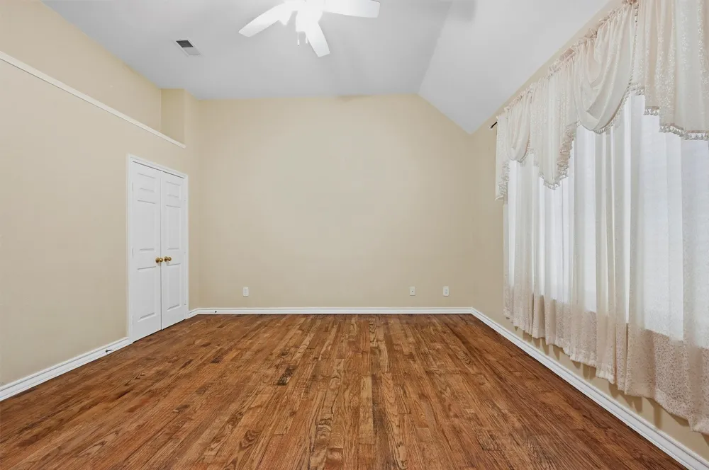 841 Old Orchard Lane Lewisville, TX 75077