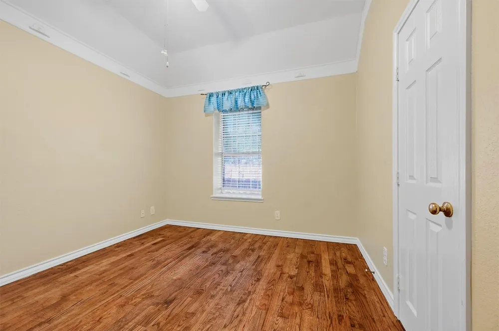 841 Old Orchard Lane Lewisville, TX 75077